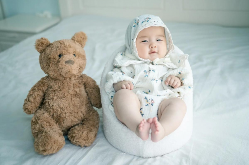 扬中宝宝吃不饱母乳的症状